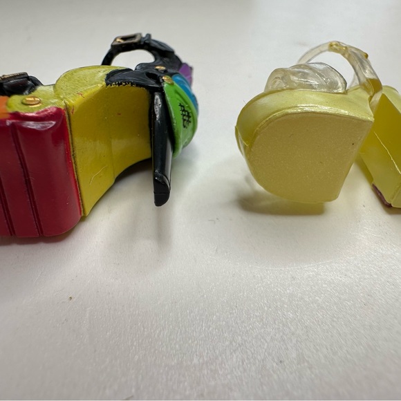 Rainbow High Doll Deluxe Fashion Closet Outfit Replacement Shoes Lot Of 3 - Picture 6 of 8